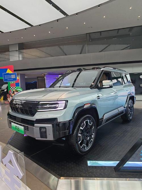佛山226比亚迪方程豹硬派越野的爆款，英菲尼迪35周年与你共成长